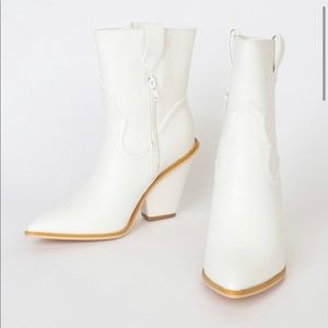 Lulus pointed Toe mid Calf White boots